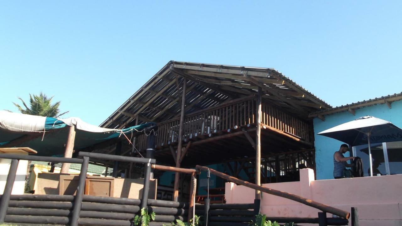 Hostel Jungle Monkey Backpackers Port Saint Johnʼs Exterior foto